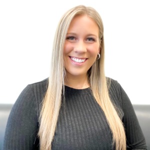 Lisa Hoffman headshot