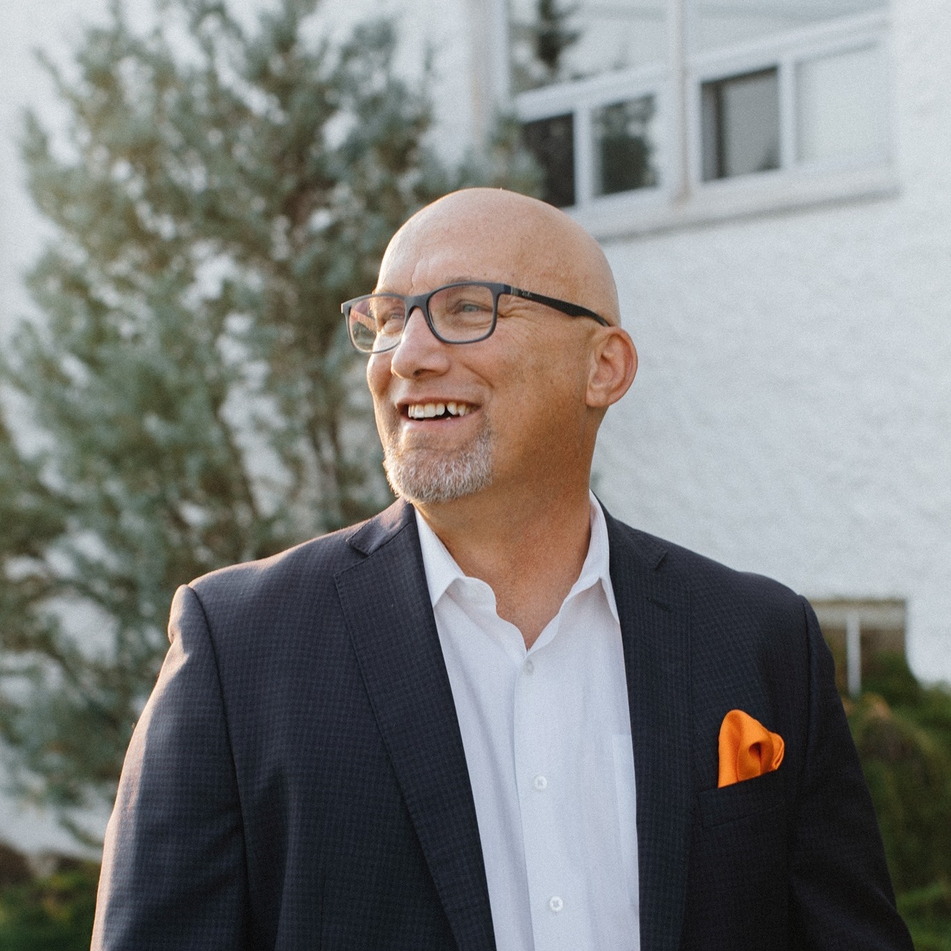 Eric Dennis headshot