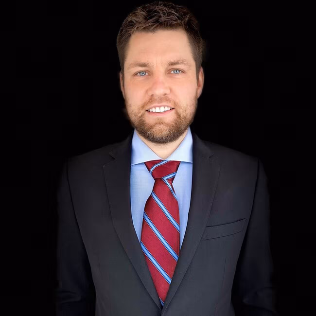 Mike Rudnev headshot