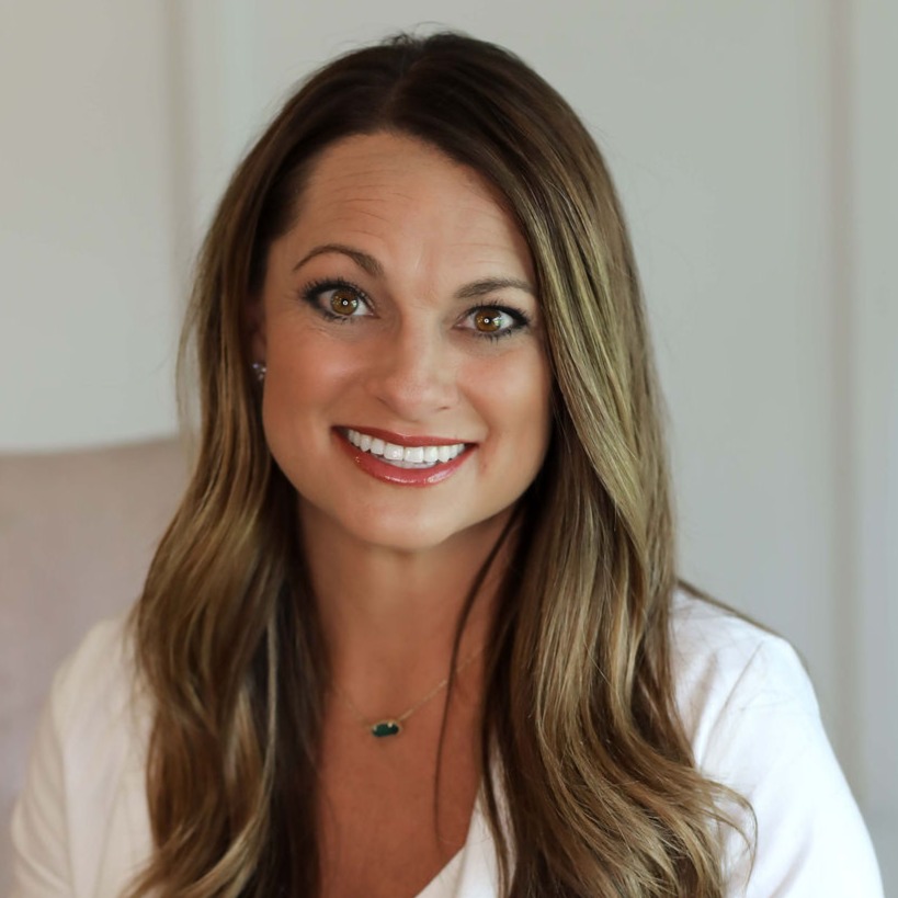 Nicki Barnett headshot